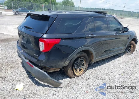 2021 Ford Police Interceptor z USA, uszkodzony, nr VIN 1FM5K8AC3MGC02007